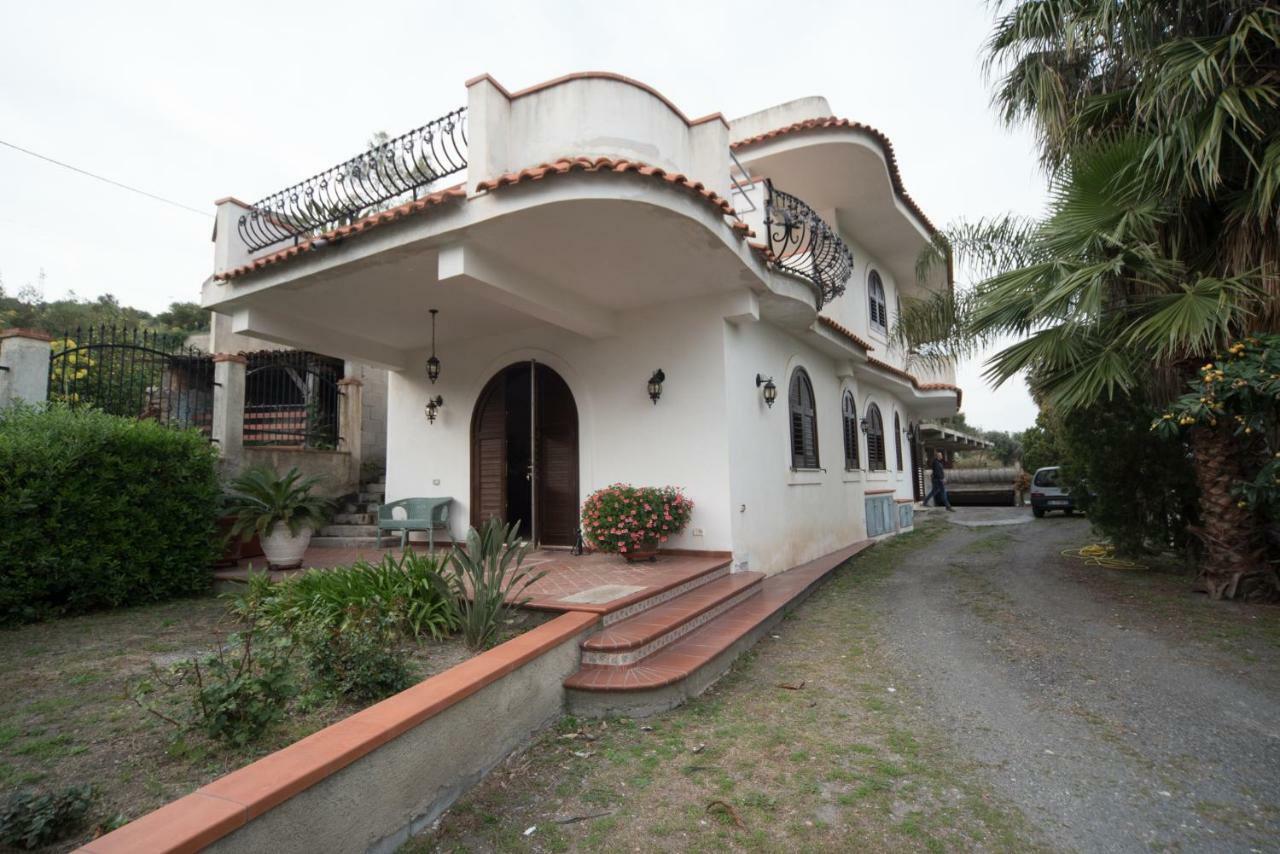 Casa Salice Hotel Sant'Alessio Siculo Exterior photo